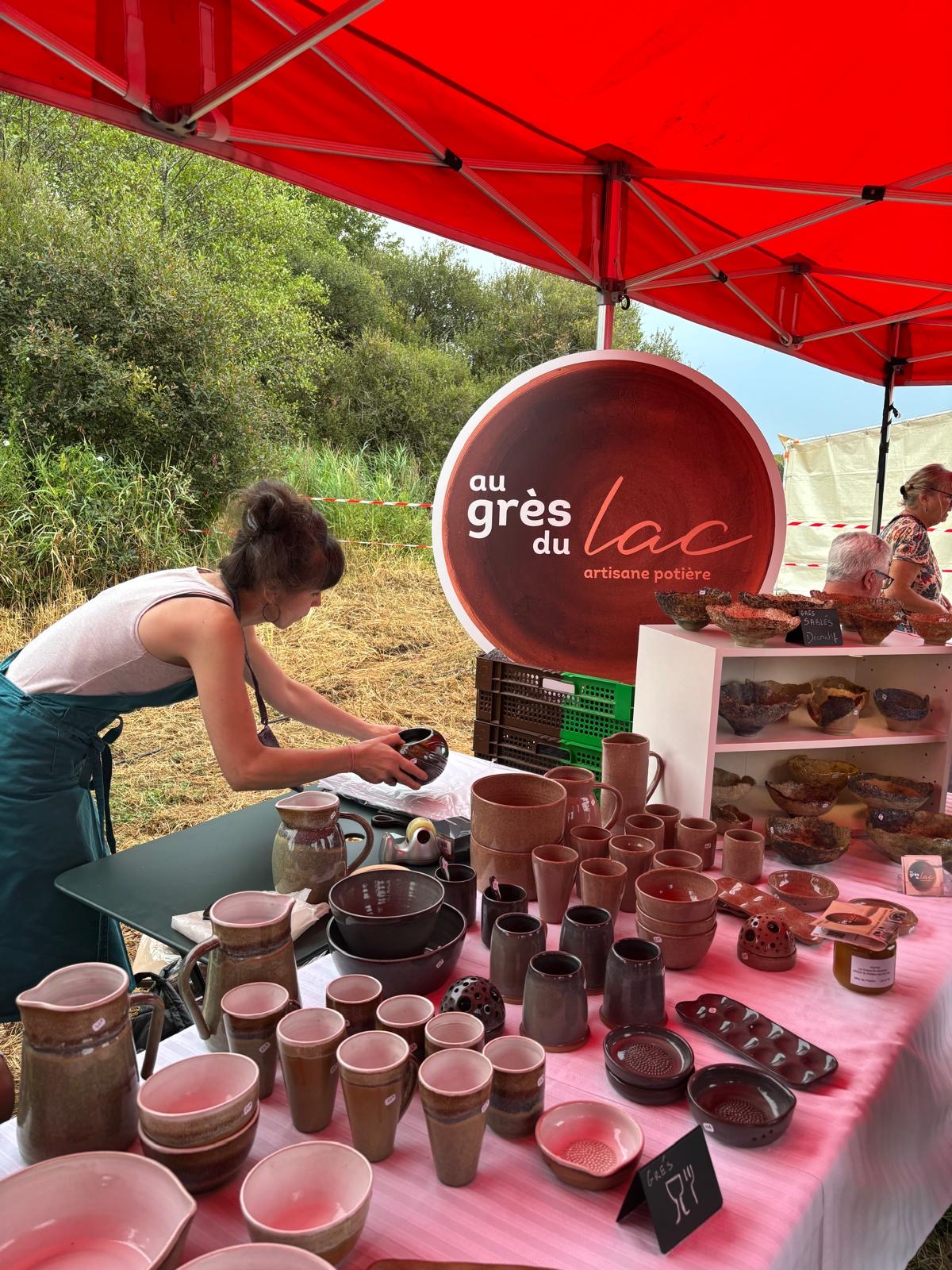 Mise en valeur de mes poteries, céramiques, raku sur mon stand